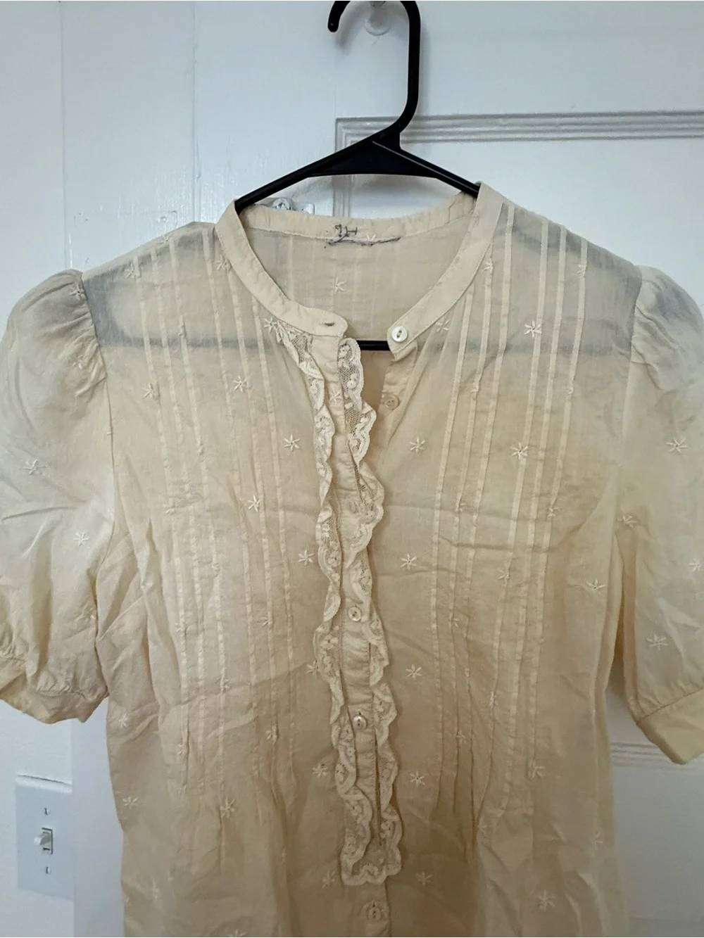 Boden Cream Ruffle-Front Short Sleeve Blouse